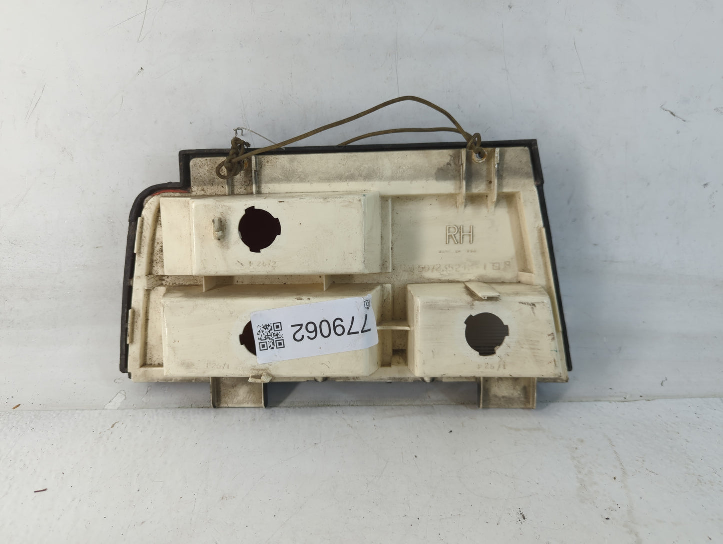 1987 Chevrolet Cavalier Tail Light Assembly Passenger Right OEM P/N:5072352 Fits OEM Used Auto Parts - Oemusedautoparts1.com