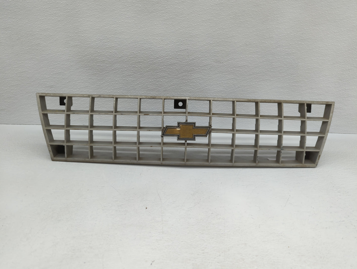 1987 Chevrolet Cavalier Front Grille Bumper Not Included - Oemusedautoparts1.com