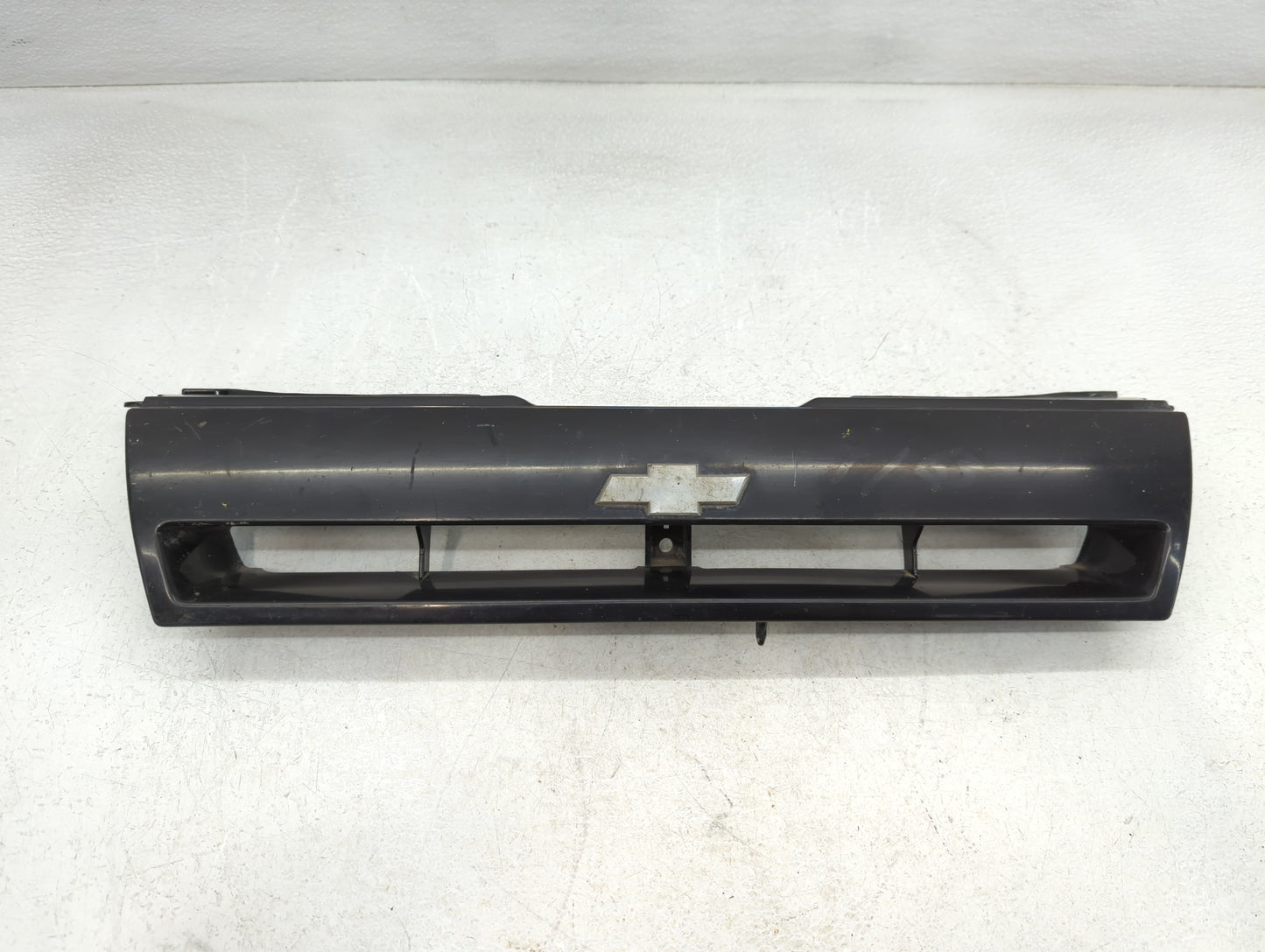 1987 Chevrolet Spectrum Front Bumper Grille Cover - Oemusedautoparts1.com