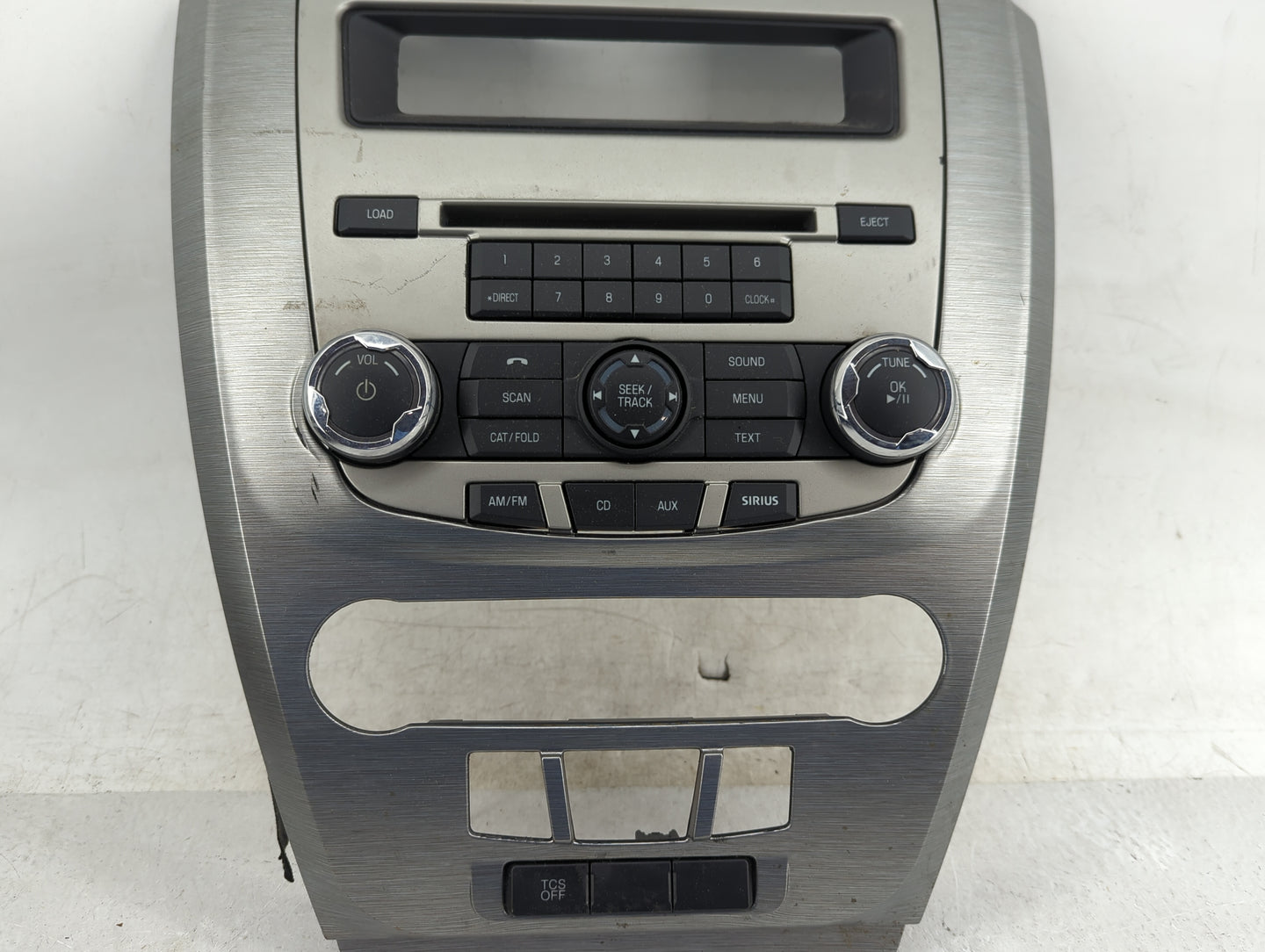 1987 Dodge Caravan Radio AM FM Cd Player Receiver Replacement P/N:9E5T-18A802-AE Fits OEM Used Auto Parts - Oemusedautoparts