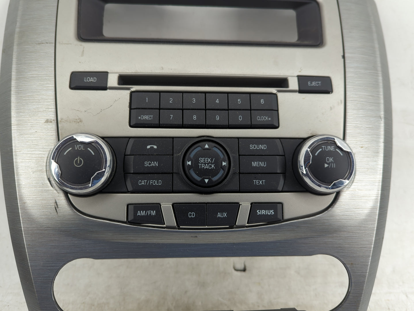 1987 Dodge Caravan Radio AM FM Cd Player Receiver Replacement P/N:9E5T-18A802-AE Fits OEM Used Auto Parts - Oemusedautoparts