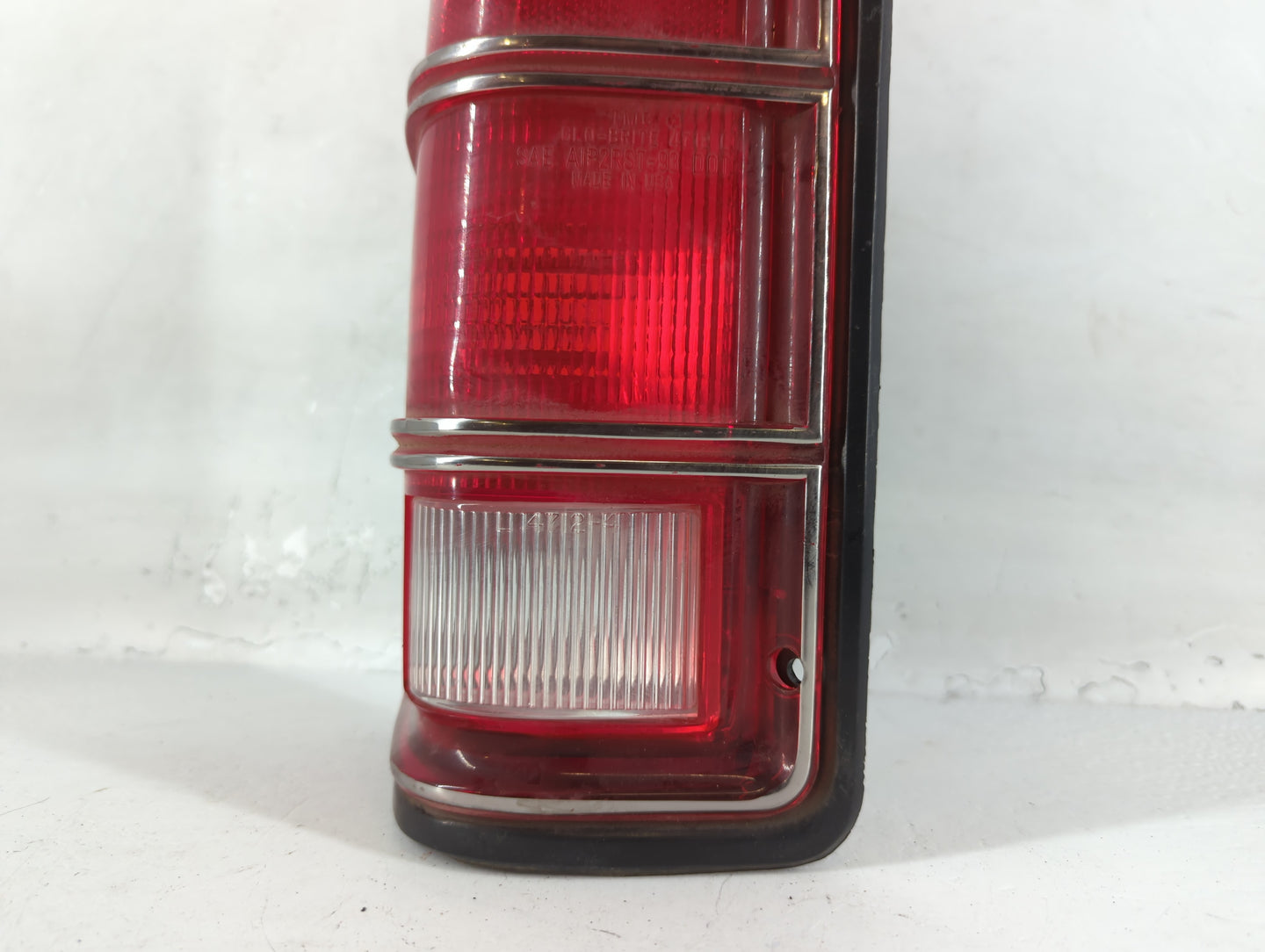 1987 Dodge Charger Tail Light Assembly Driver Left OEM P/N:GL0-BR1TE 472 AIP2RST-93 Fits OEM Used Auto Parts - Oemusedautopa