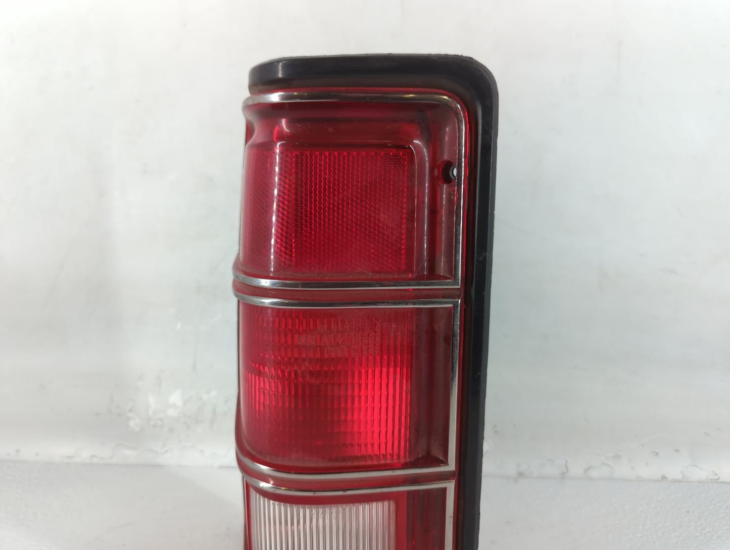 1987 Dodge Charger Tail Light Assembly Driver Left OEM P/N:GL0-BR1TE 472 AIP2RST-93 Fits OEM Used Auto Parts - Oemusedautopa