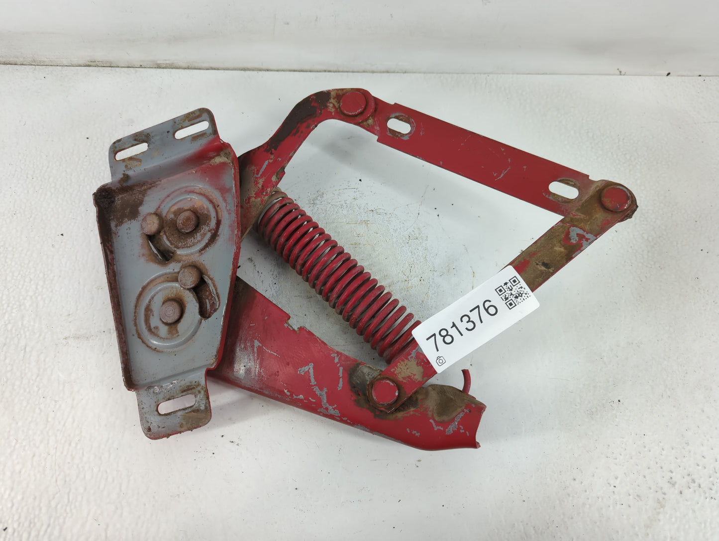 1987 Gmc 100 Passenger Right Hood Hinge Red - Oemusedautoparts1.com