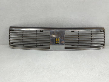 1987 Gmc Sierra Front Grille Bumper Not Included - Oemusedautoparts1.com