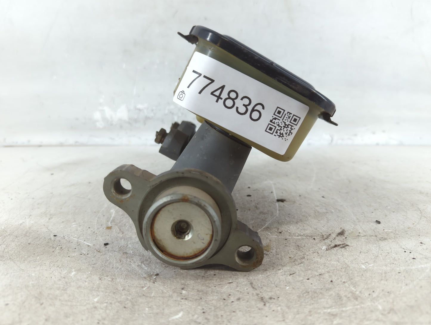 1987 Jeep Cherokee Brake Master Cylinder - Oemusedautoparts1.com