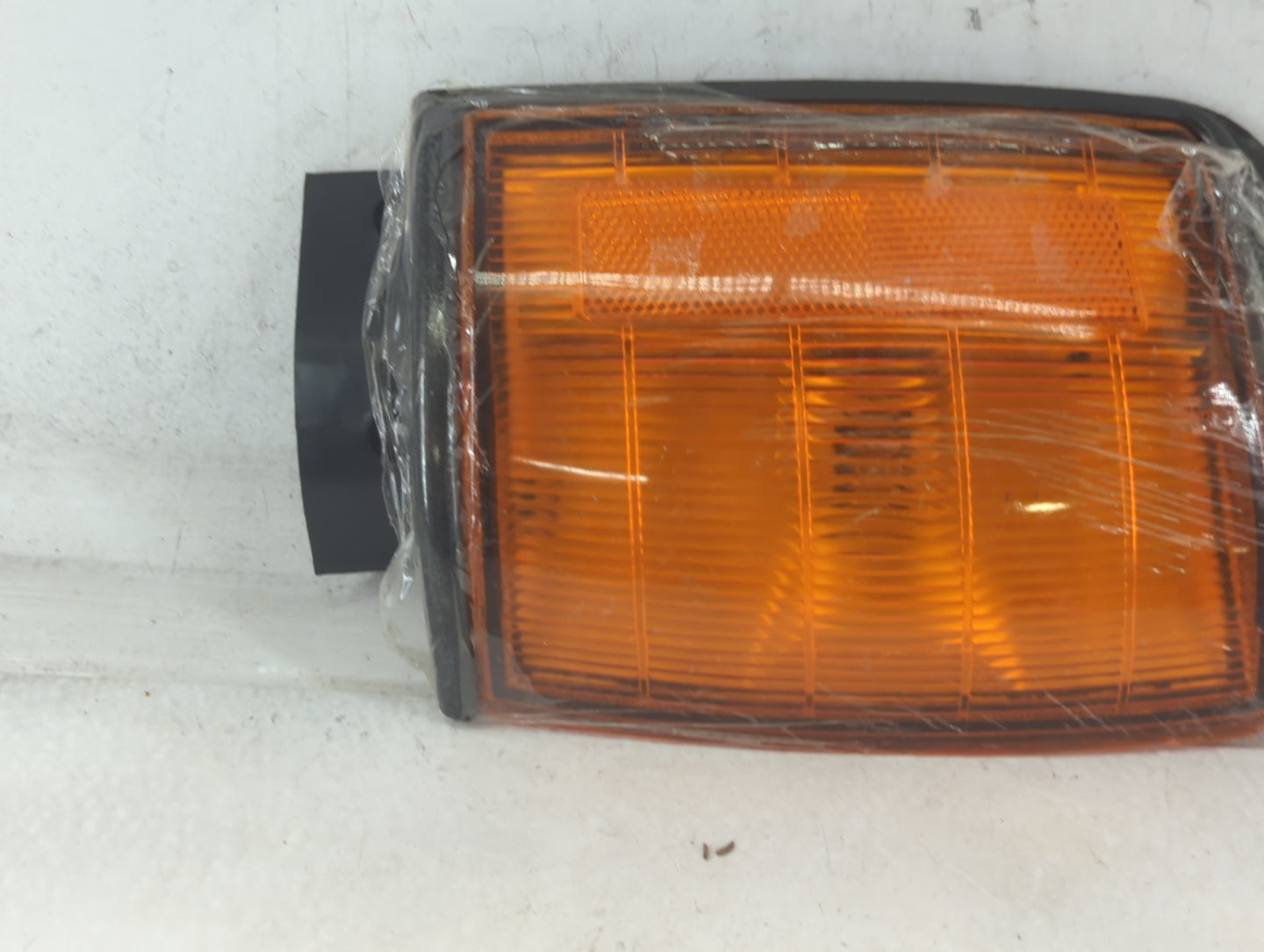 1987 Toyota Mark II Turn Signal Light Corner Lamp - Oemusedautoparts1.com