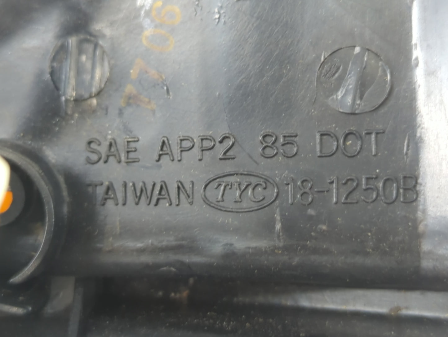 1987 Toyota Mark II Turn Signal Light Corner Lamp - Oemusedautoparts1.com
