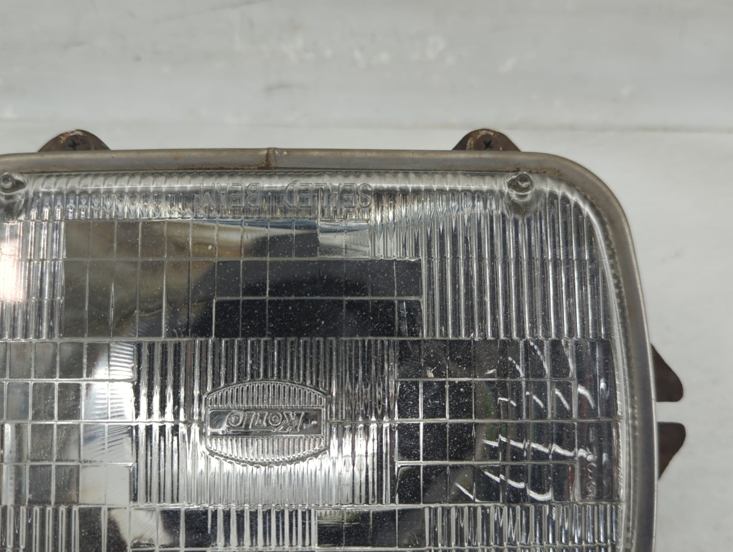 1987 Toyota Pickup Driver Left Oem Head Light Headlight Lamp - Oemusedautoparts1.com
