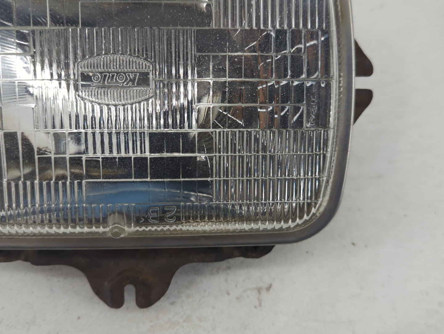 1987 Toyota Pickup Driver Left Oem Head Light Headlight Lamp - Oemusedautoparts1.com