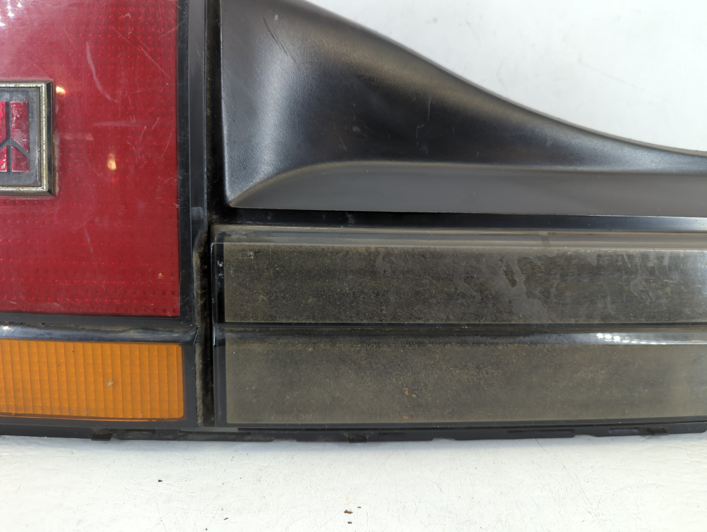 1988 Acura Tl Tail Light Assembly Driver Left OEM P/N:GM 16506205 Fits OEM Used Auto Parts - Oemusedautoparts1.com