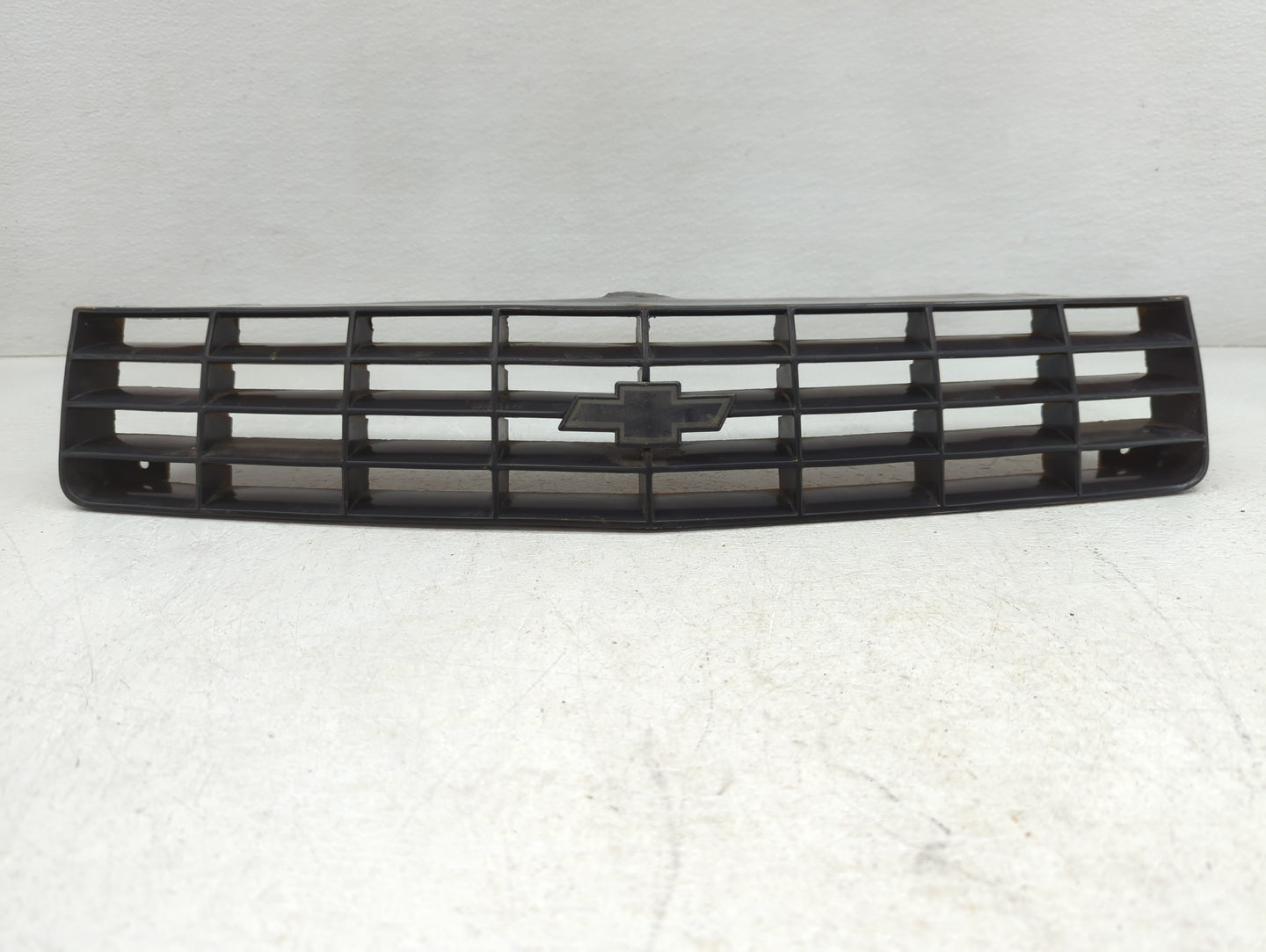 1994-1996 Chevrolet Beretta Front Bumper Grille Cover - Oemusedautoparts1.com