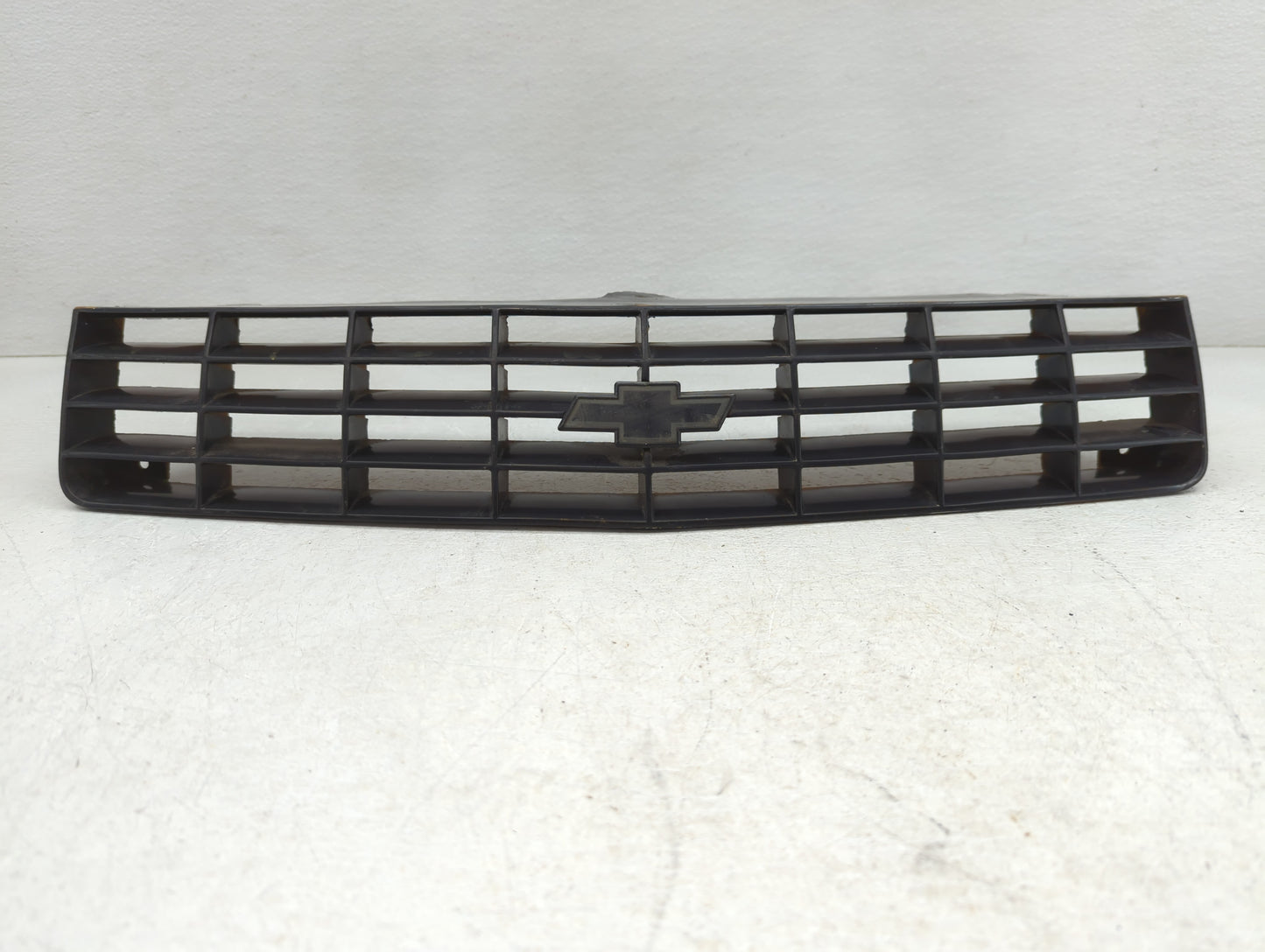 1994-1996 Chevrolet Beretta Front Bumper Grille Cover - Oemusedautoparts1.com