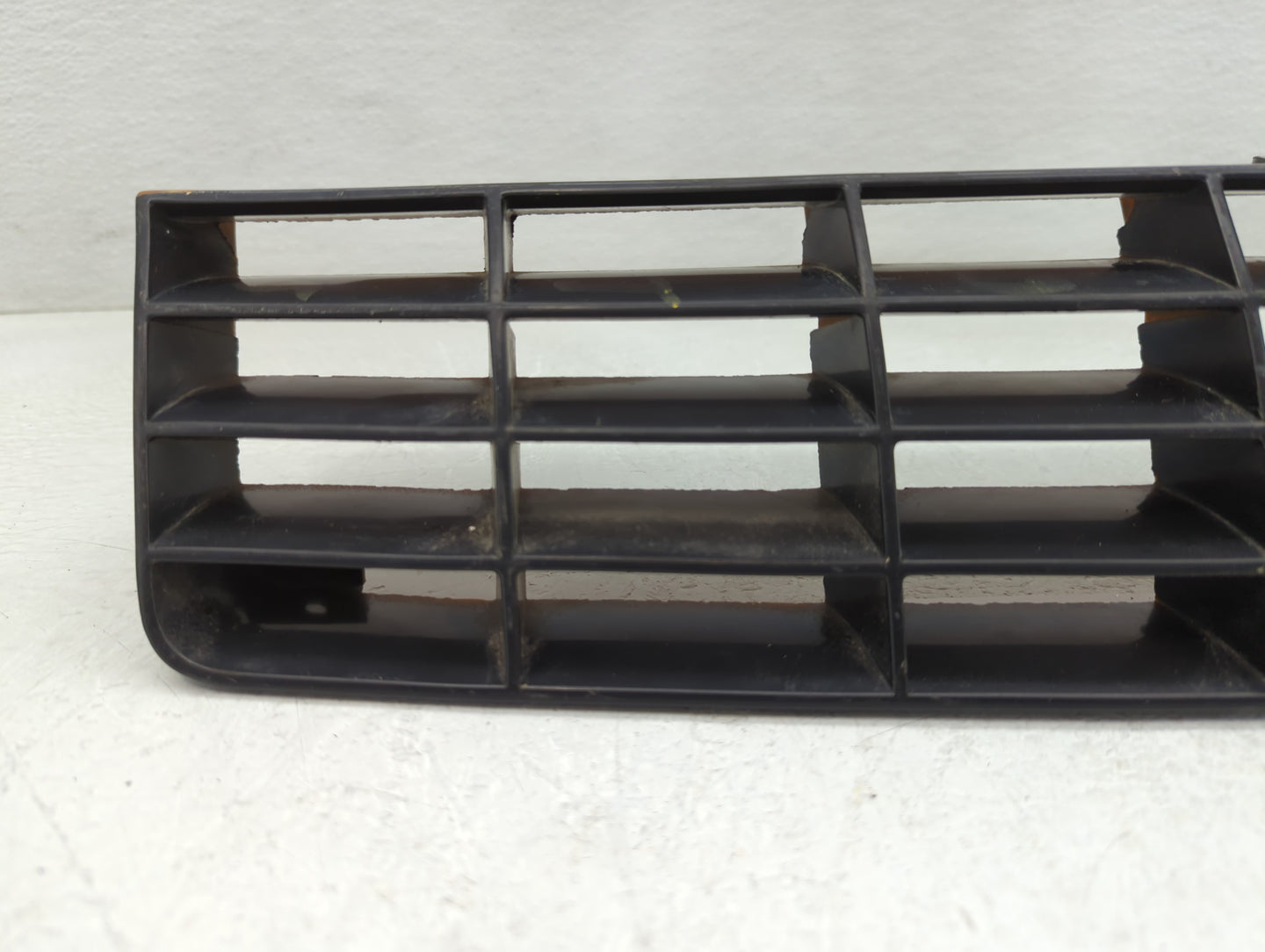1994-1996 Chevrolet Beretta Front Bumper Grille Cover - Oemusedautoparts1.com