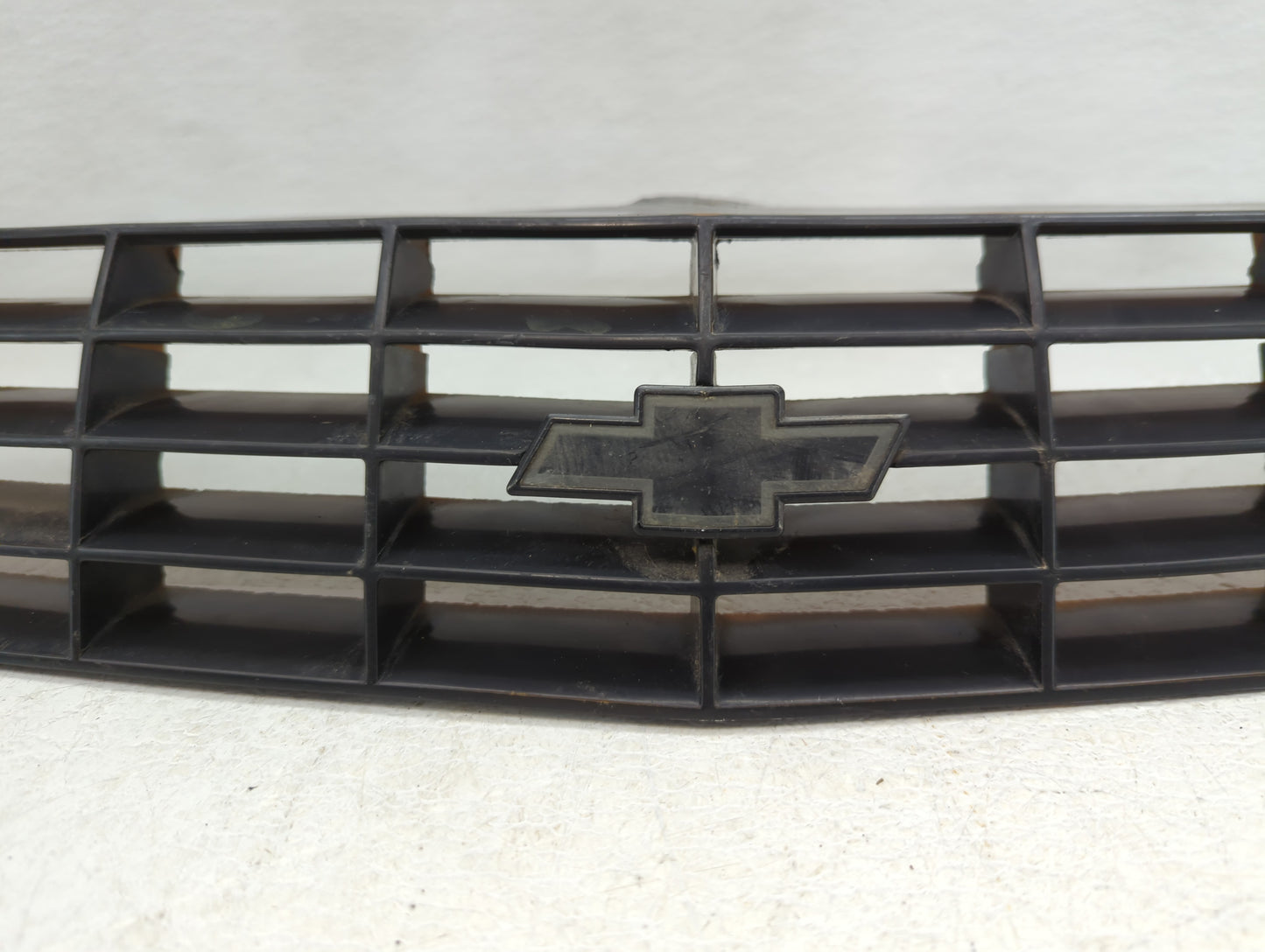 1994-1996 Chevrolet Beretta Front Bumper Grille Cover - Oemusedautoparts1.com