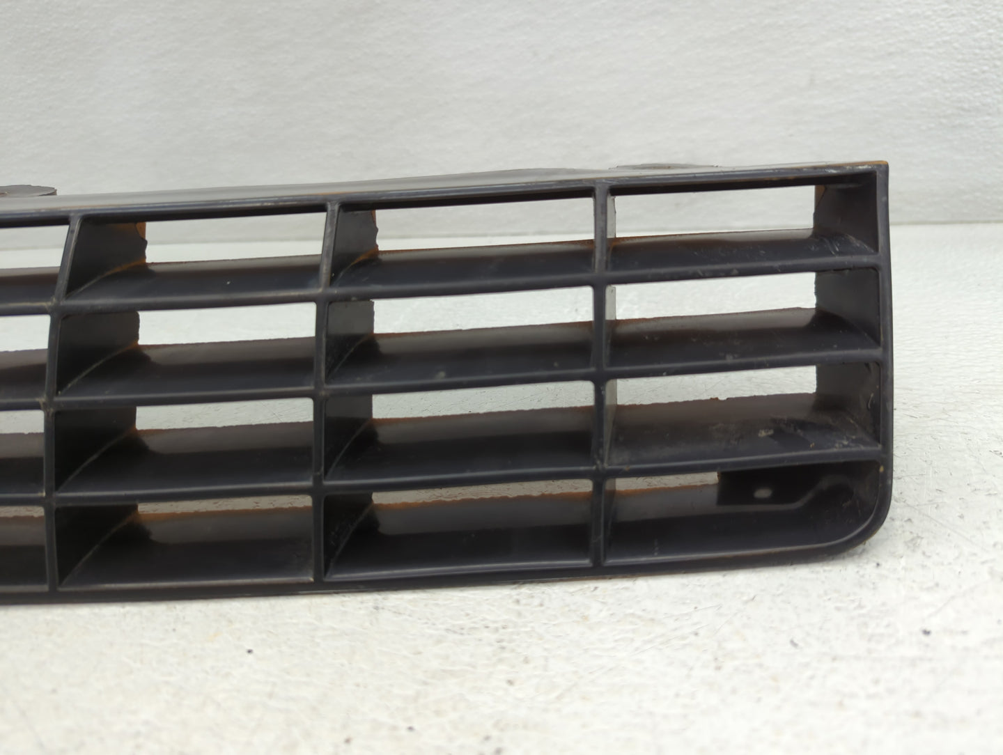 1994-1996 Chevrolet Beretta Front Bumper Grille Cover - Oemusedautoparts1.com