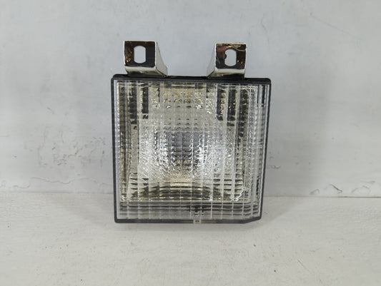 1988 Chevrolet Blazer Passenger Right Oem Head Light Headlight Lamp - Oemusedautoparts1.com