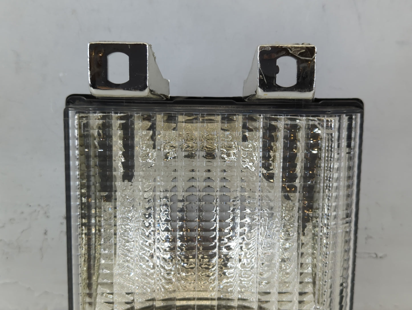 1988 Chevrolet Blazer Passenger Right Oem Head Light Headlight Lamp - Oemusedautoparts1.com