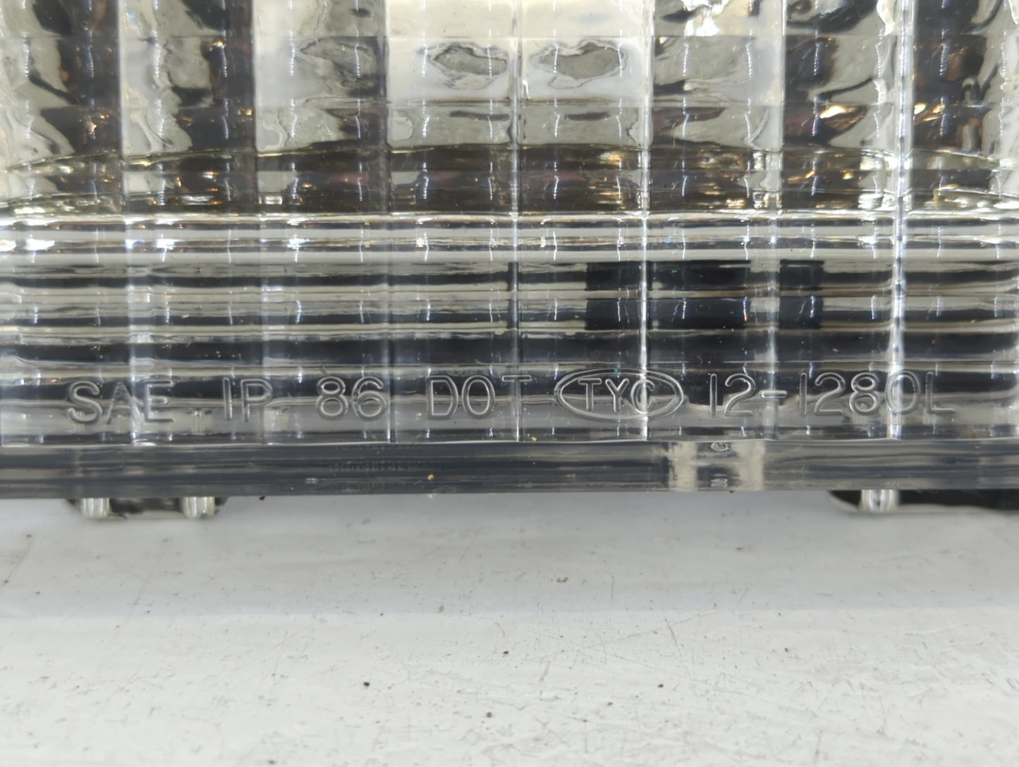 1988 Chevrolet Blazer Passenger Right Oem Head Light Headlight Lamp - Oemusedautoparts1.com