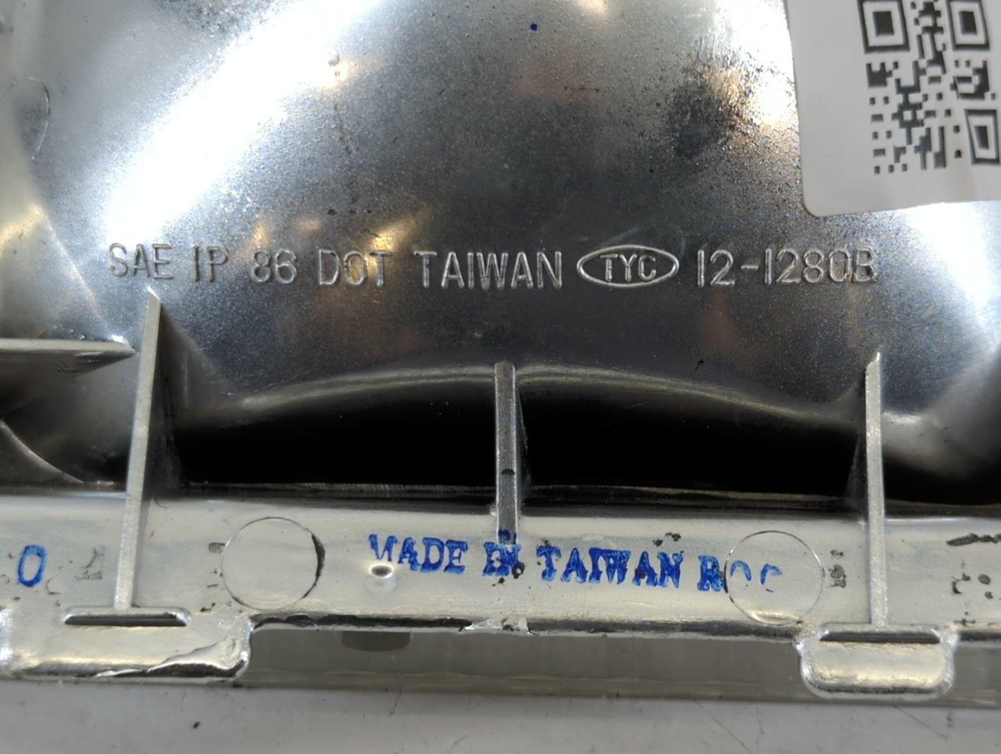 1988 Chevrolet Blazer Passenger Right Oem Head Light Headlight Lamp - Oemusedautoparts1.com