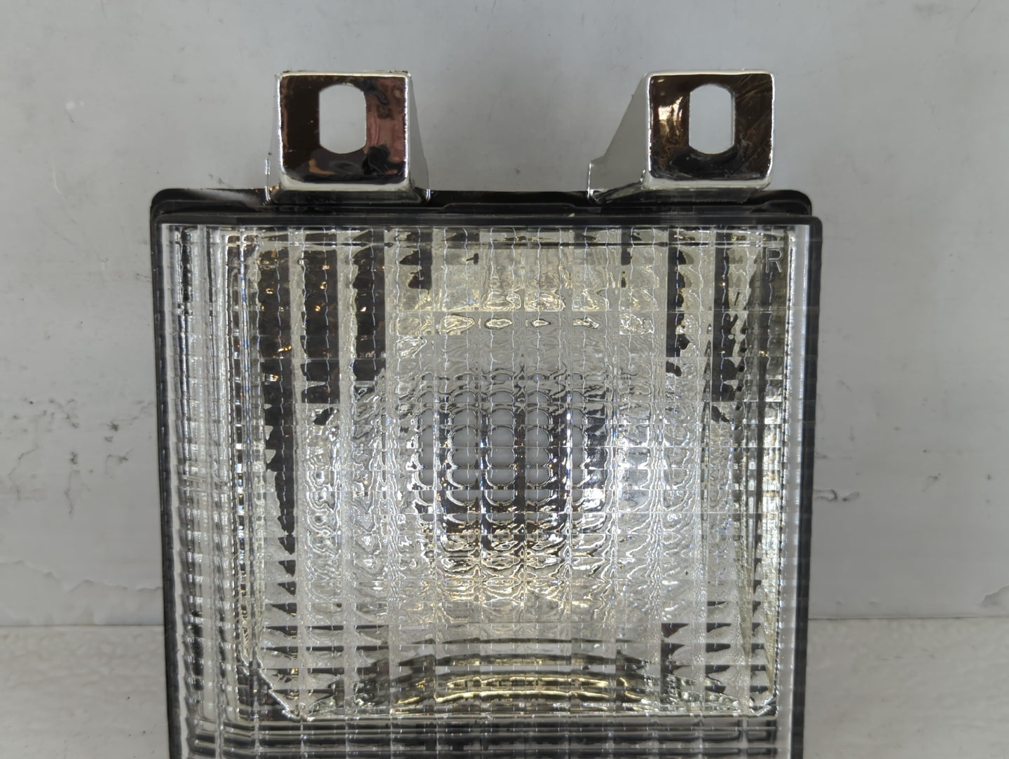 1988 Chevrolet Blazer Driver Left Oem Head Light Headlight Lamp - Oemusedautoparts1.com