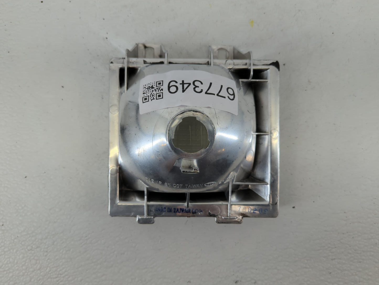 1988 Chevrolet Blazer Driver Left Oem Head Light Headlight Lamp - Oemusedautoparts1.com