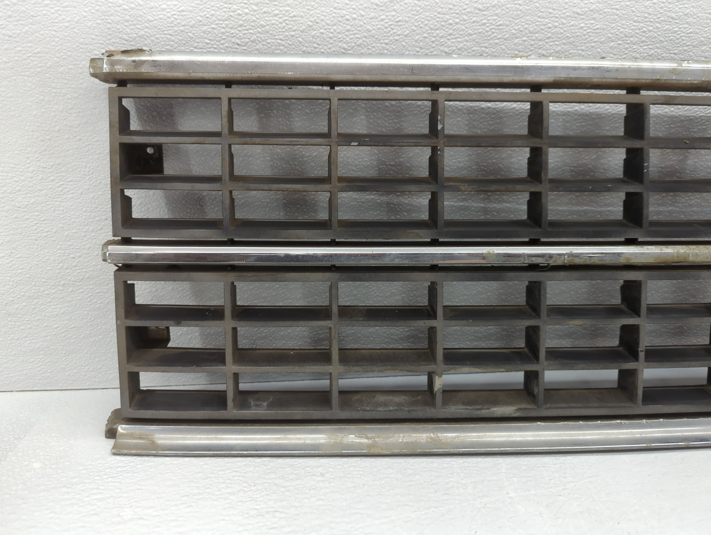 1988 Dodge Caravan Front Grille Bumper Not Included - Oemusedautoparts1.com