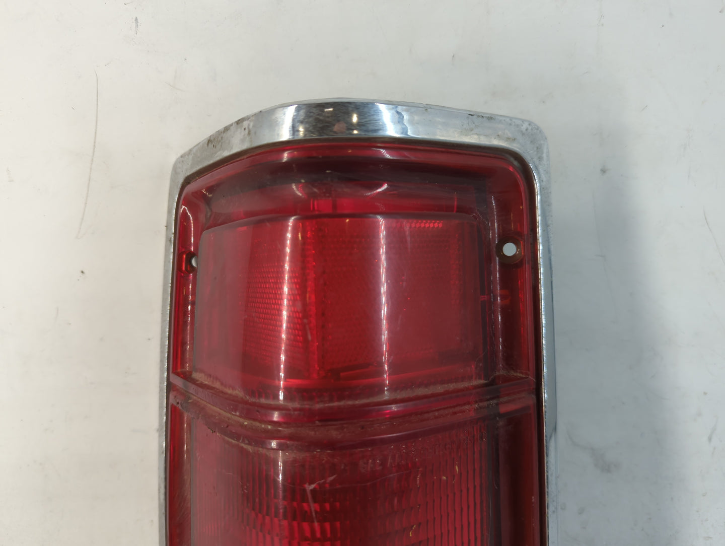 1988 Dodge Dakota Tail Light Assembly Driver Left OEM P/N:82897 lh -2 Fits OEM Used Auto Parts - Oemusedautoparts1.com