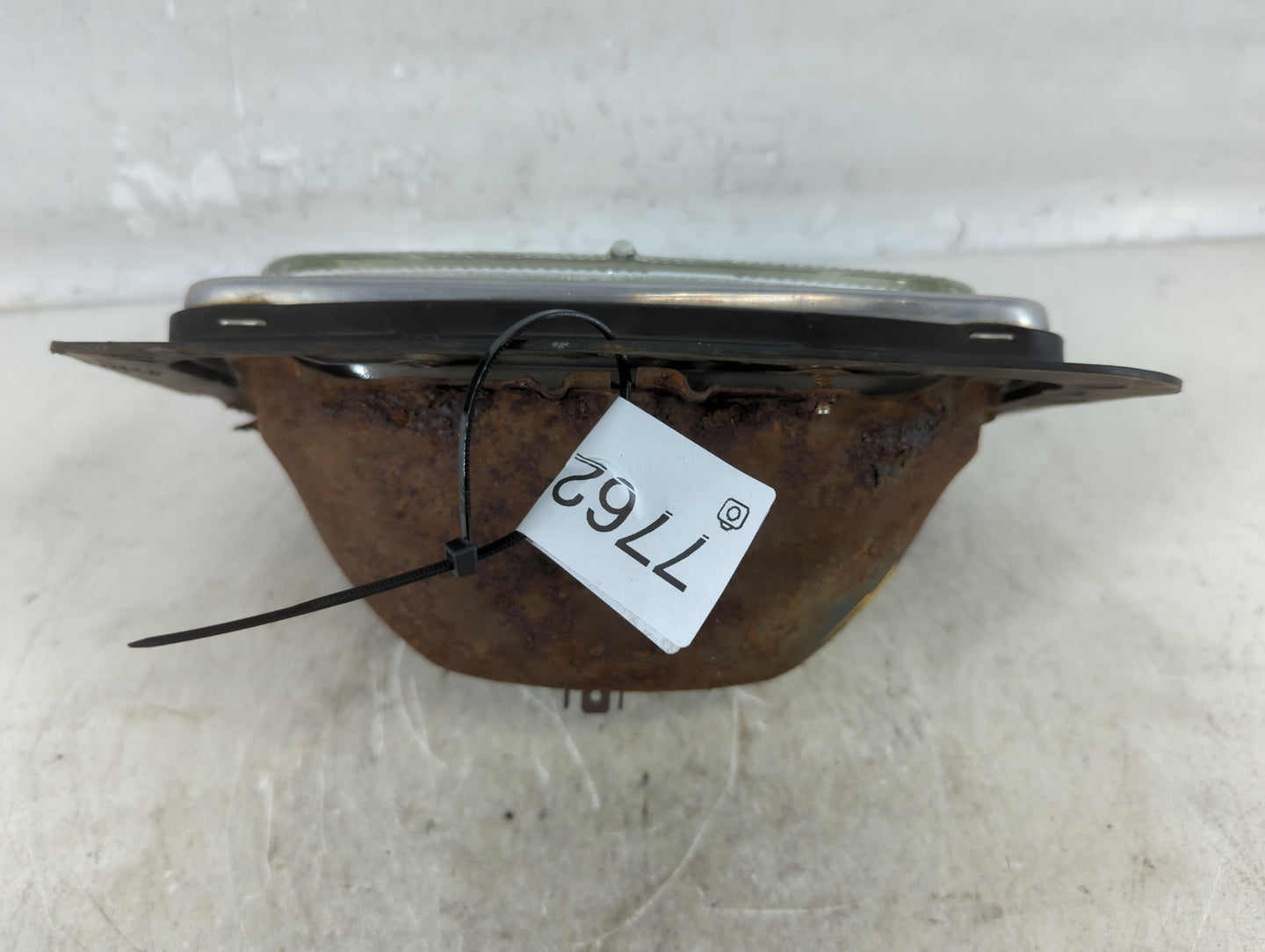 1988 Ford Aerostar Passenger Right Oem Head Light Headlight Lamp - Oemusedautoparts1.com