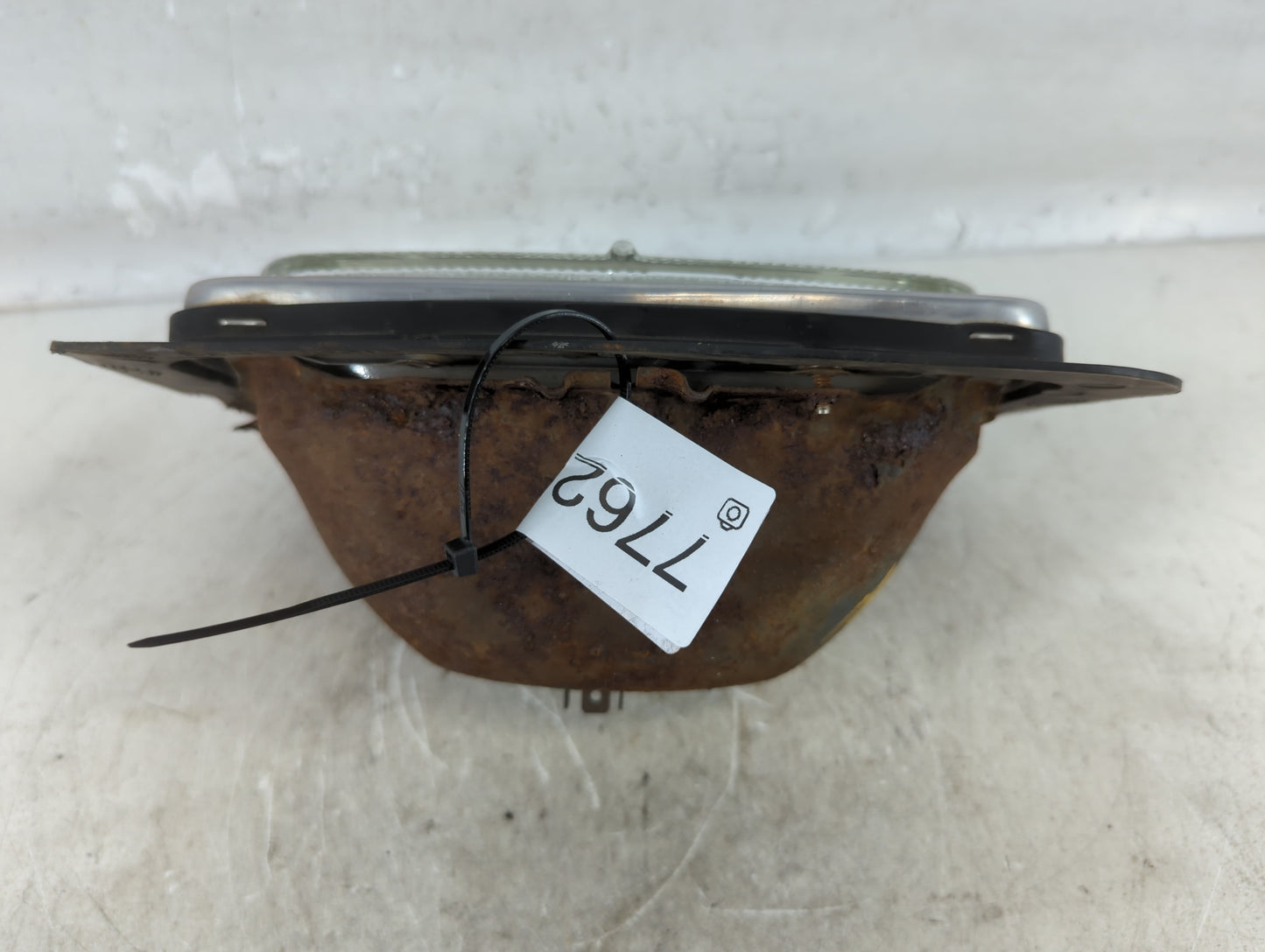 1988 Ford Aerostar Passenger Right Oem Head Light Headlight Lamp - Oemusedautoparts1.com