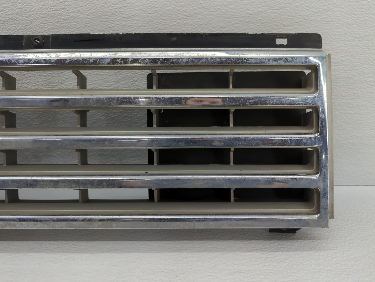 1988 Ford Aerostar Front Grille Bumper Not Included - Oemusedautoparts1.com