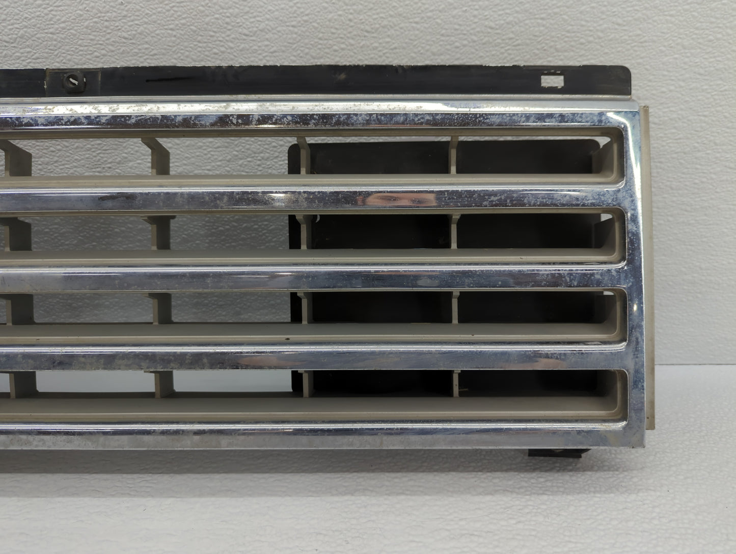 1988 Ford Aerostar Front Grille Bumper Not Included - Oemusedautoparts1.com