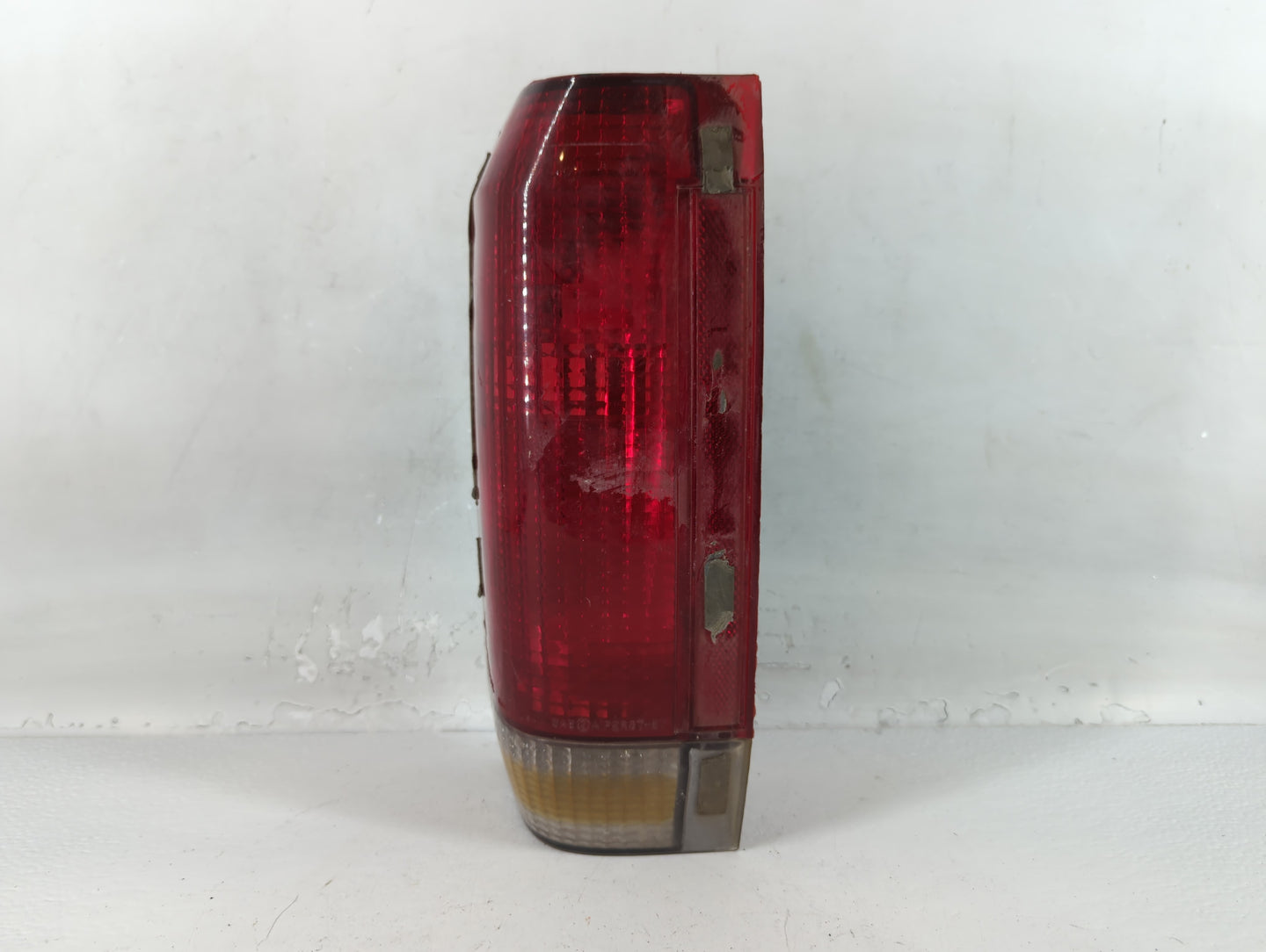 1988 Ford F-150 Tail Light Assembly Driver Left OEM P/N:TMC 164X Fits OEM Used Auto Parts - Oemusedautoparts1.com