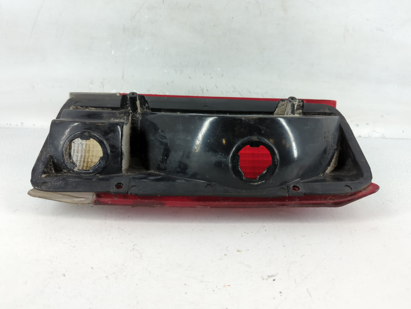 1988 Ford F-150 Tail Light Assembly Driver Left OEM P/N:TMC 164X Fits OEM Used Auto Parts - Oemusedautoparts1.com