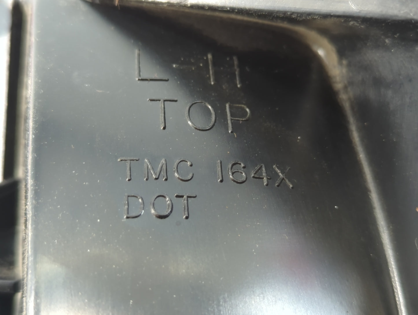 1988 Ford F-150 Rear Center Lid Brake Light Tail Light P/N:TMC 164X Fits OEM Used Auto Parts - Oemusedautoparts1.com