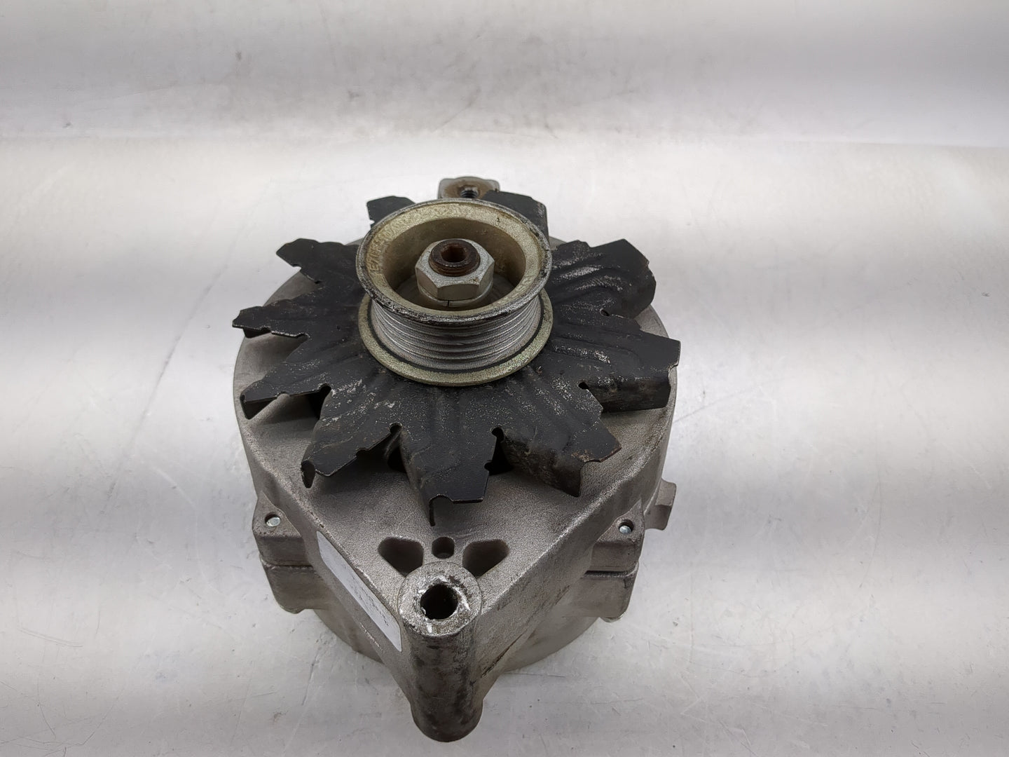 1988 Ford F-250 Alternator Replacement Generator Charging Assembly Engine OEM Fits OEM Used Auto Parts - Oemusedautoparts1.c