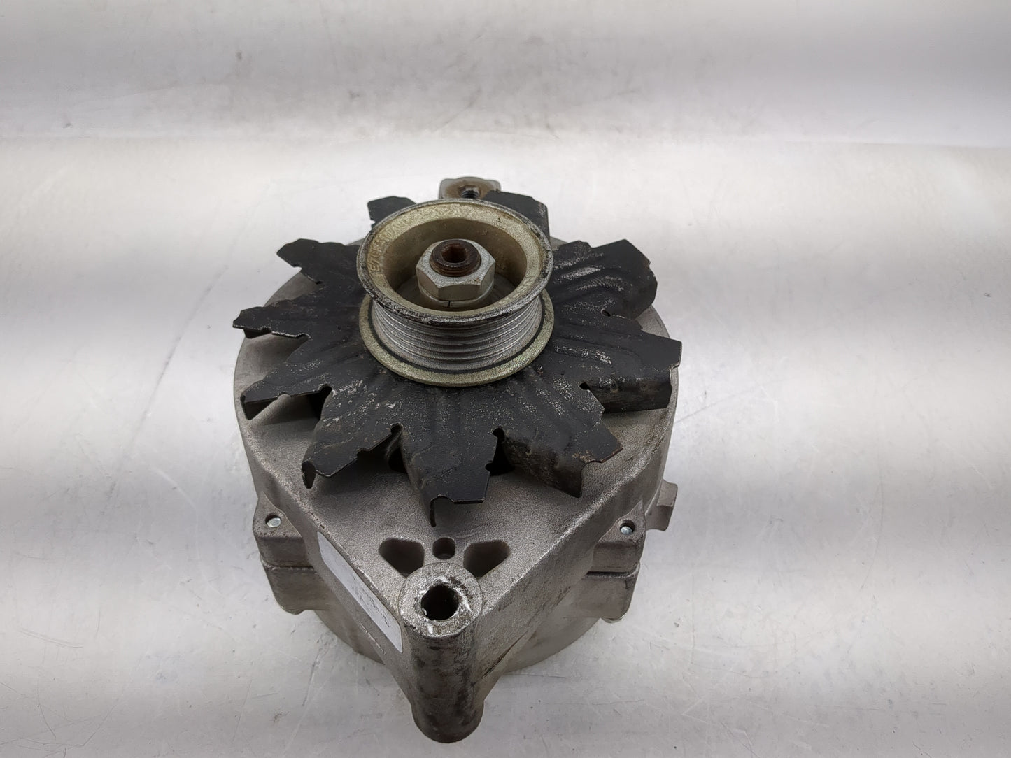 1988 Ford F-250 Alternator Replacement Generator Charging Assembly Engine OEM Fits OEM Used Auto Parts - Oemusedautoparts1.c