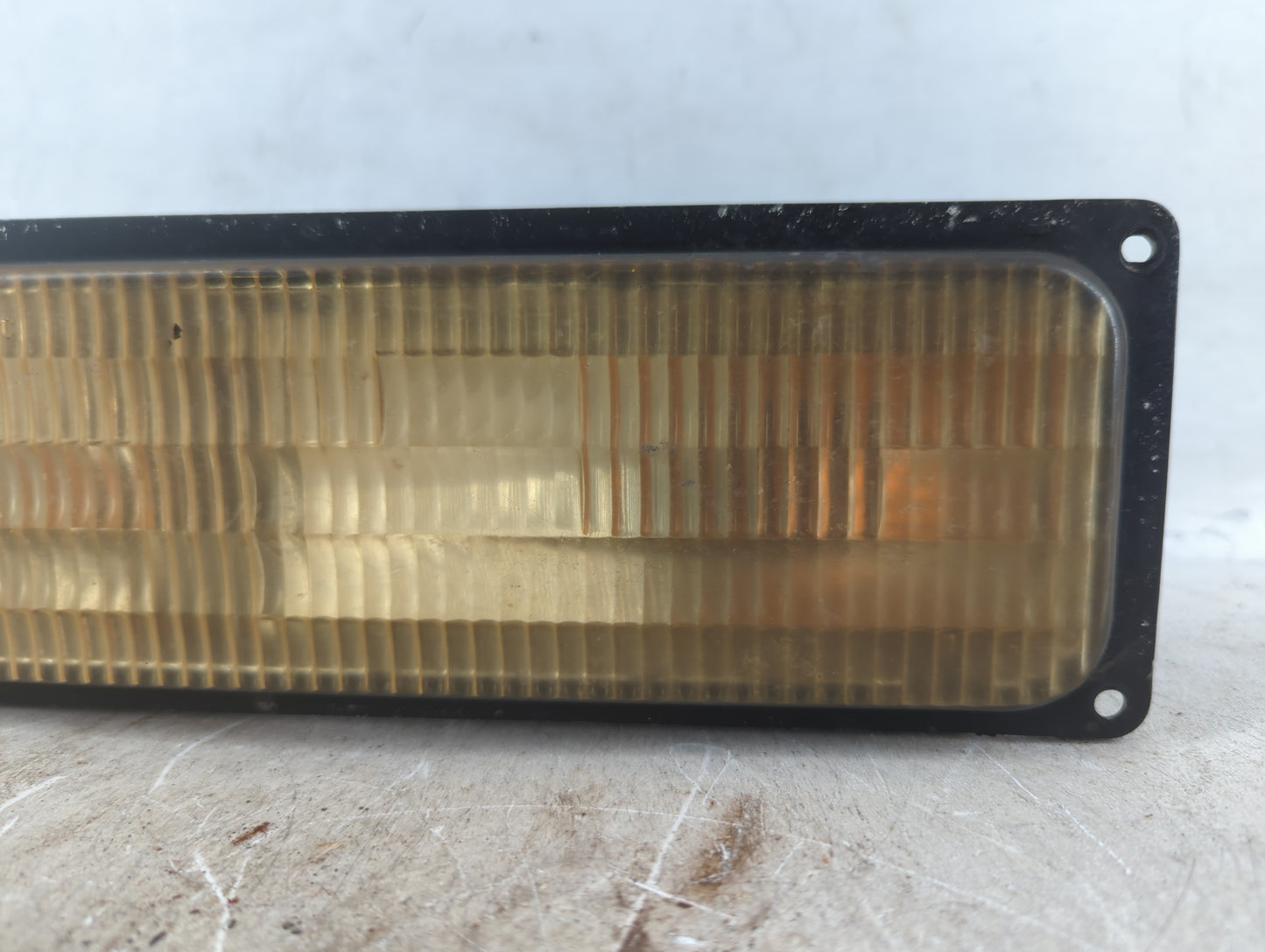 1988 Gmc 1500 Driver Left Oem Head Light Headlight Lamp - Oemusedautoparts1.com