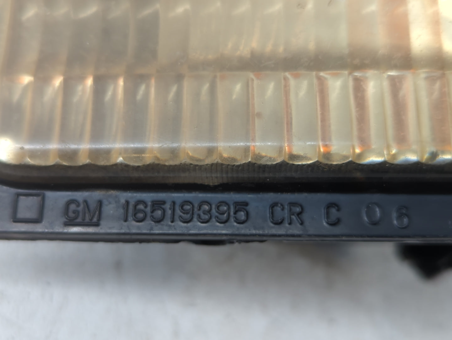 1988 Gmc 1500 Driver Left Oem Head Light Headlight Lamp - Oemusedautoparts1.com