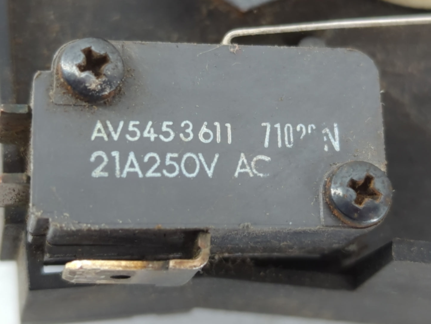 1988 Gmc G1500 Climate Control Module Temperature AC/Heater Replacement P/N:AV5453611 21A250V AC Fits OEM Used Auto Parts - 