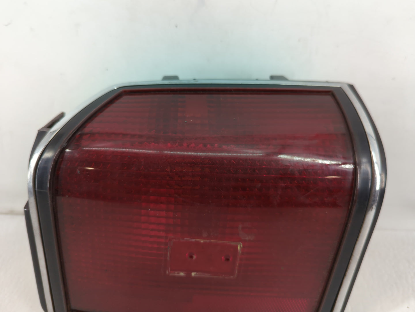 1988 Oldsmobile Cutlass Tail Light Assembly Passenger Right OEM P/N:59736221 Fits OEM Used Auto Parts - Oemusedautoparts1.co