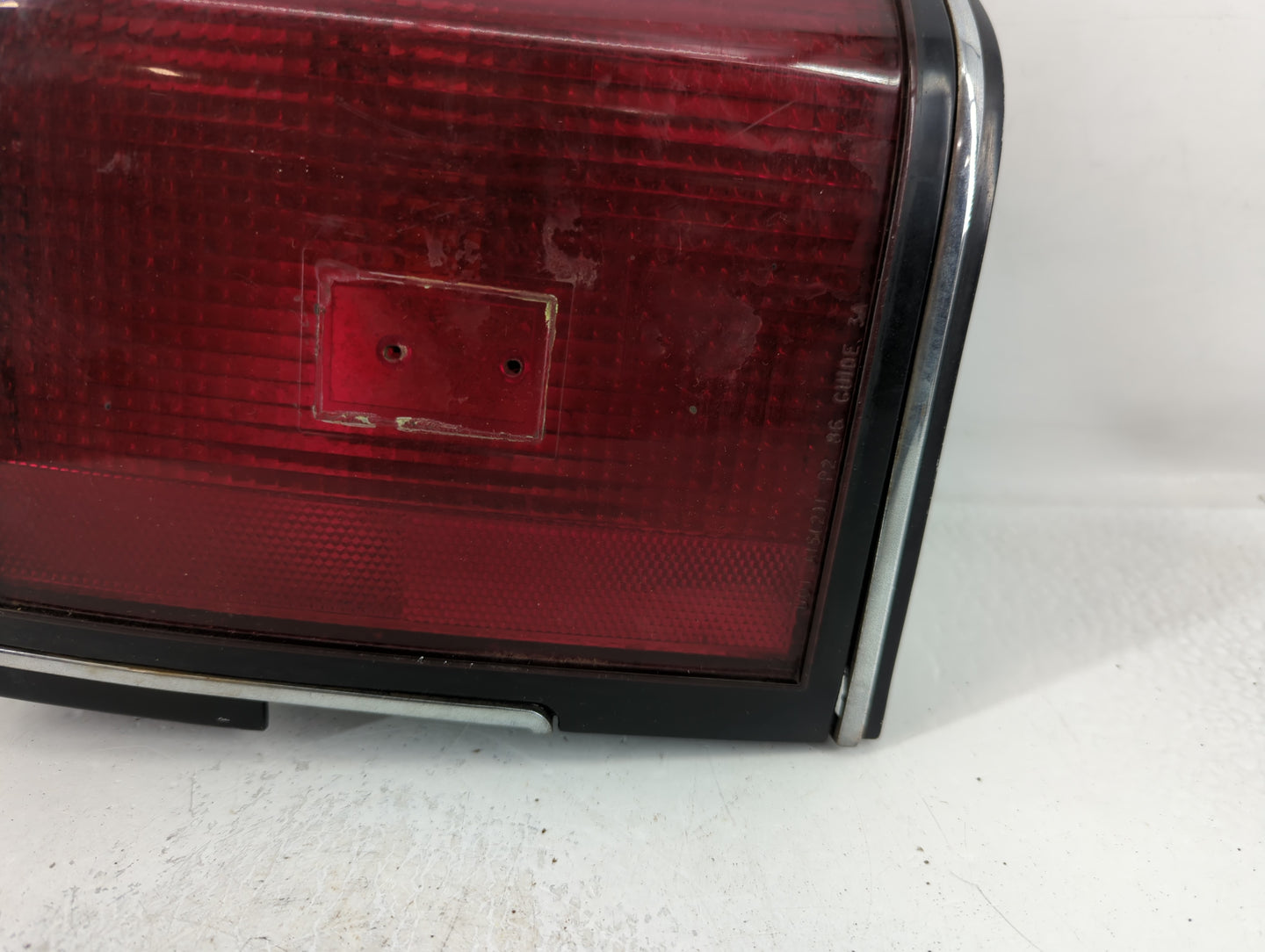 1988 Oldsmobile Cutlass Tail Light Assembly Passenger Right OEM P/N:59736221 Fits OEM Used Auto Parts - Oemusedautoparts1.co