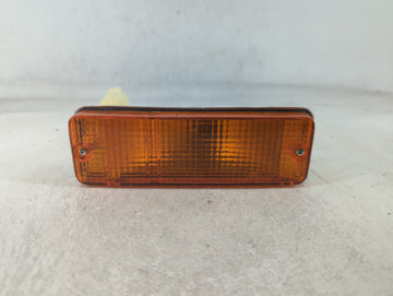 1988 Toyota Hilux Passenger Right Oem Front Light Lamp - Oemusedautoparts1.com