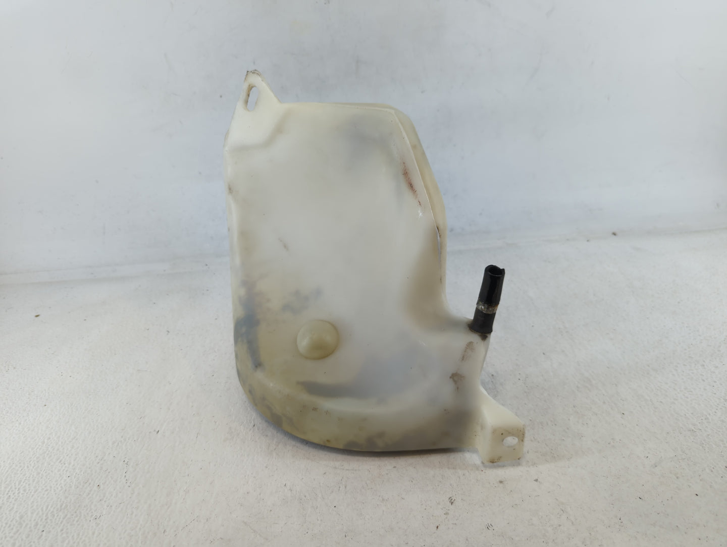 1989 Buick Reatta Windshield Washer Fluid Reservoir Bottle Oem - Oemusedautoparts1.com