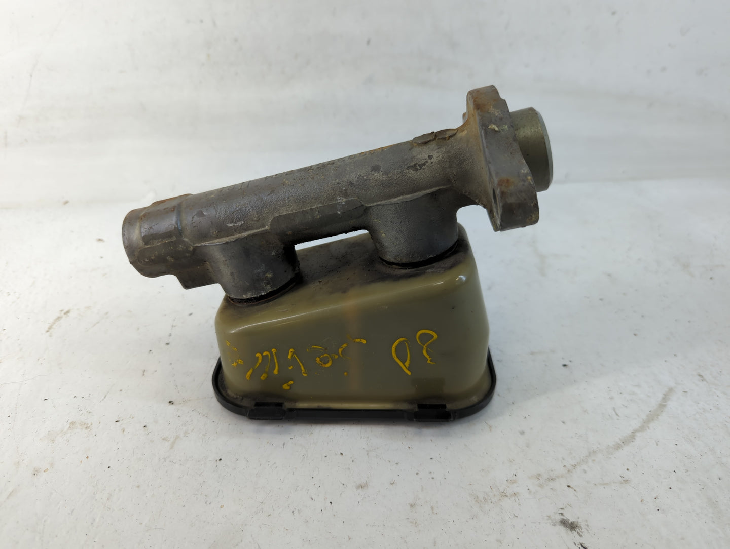 1989 Cadillac Deville Brake Master Cylinder - Oemusedautoparts1.com