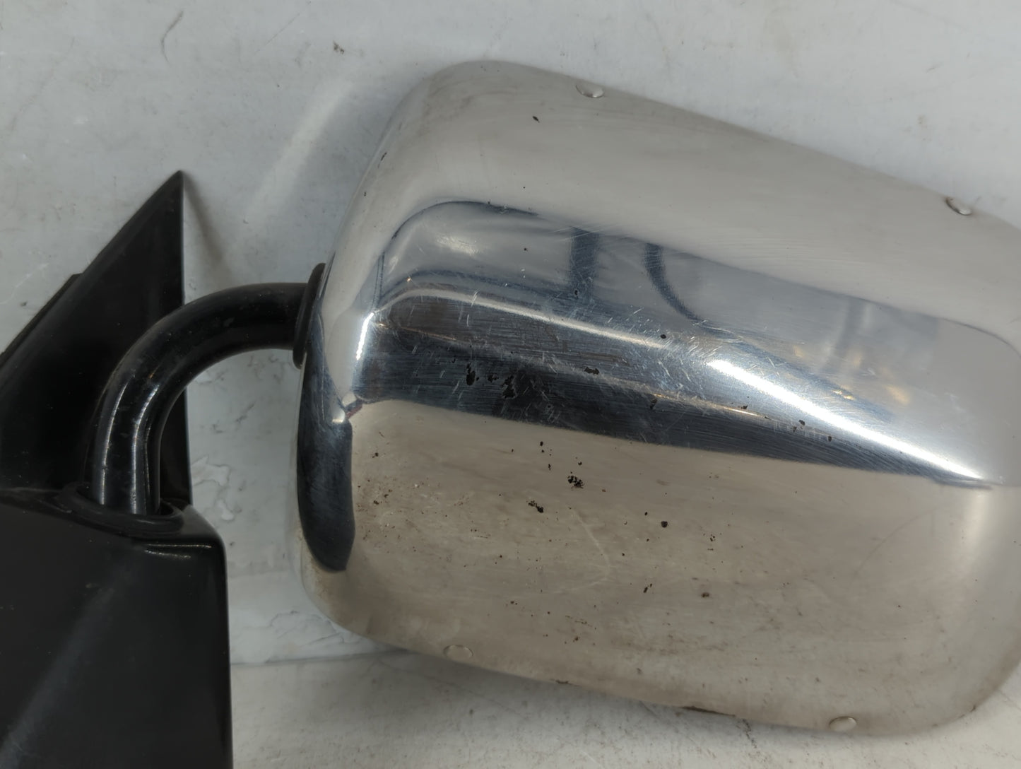 1989 Chevrolet C1500 Driver Side View Mirror - Left Door Mirror OEM Used - Oemusedautoparts1.com