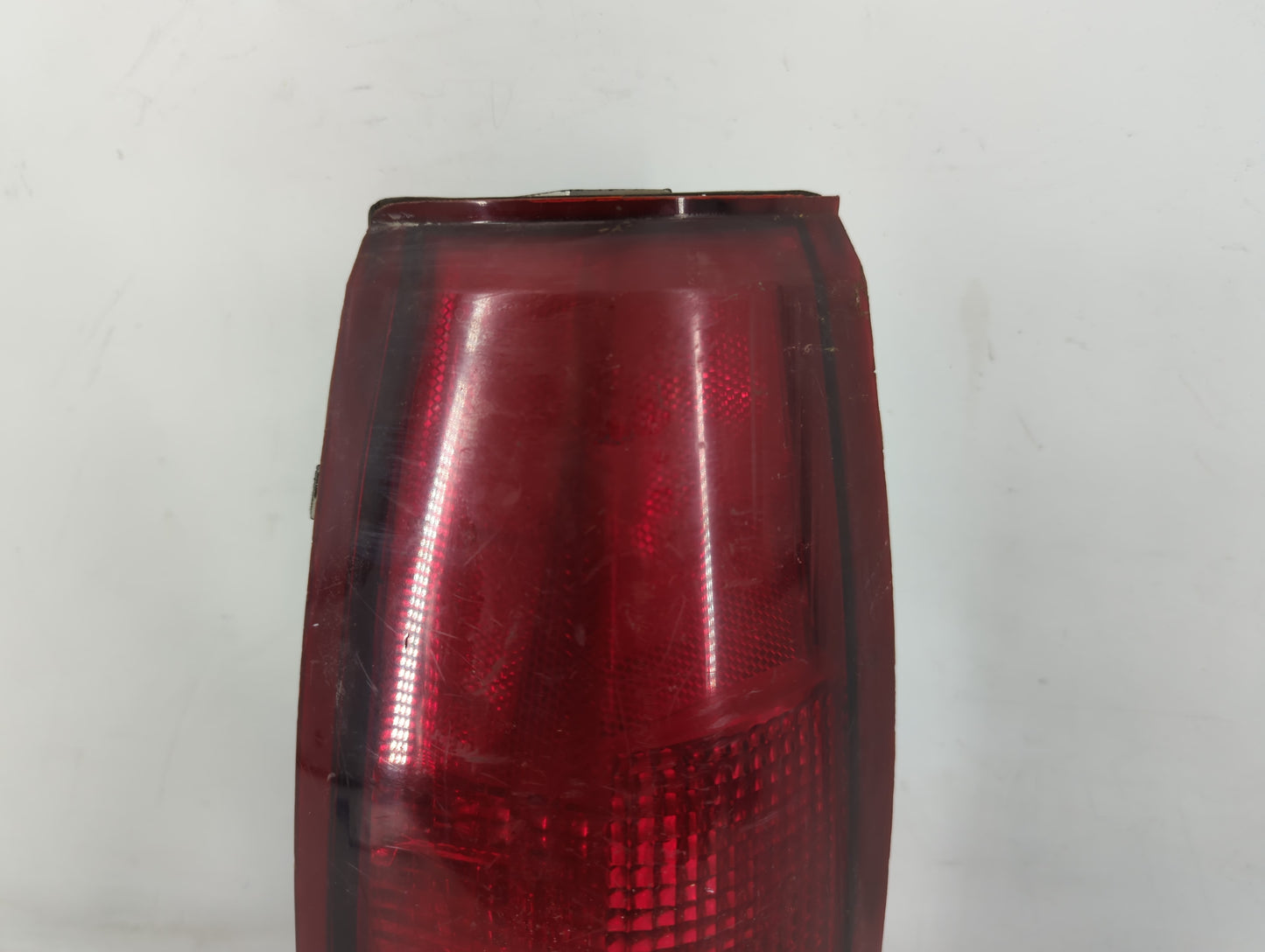 1989 Chevrolet C1500 Tail Light Assembly Driver Left OEM P/N:10508821 16505849 Fits OEM Used Auto Parts - Oemusedautoparts1.
