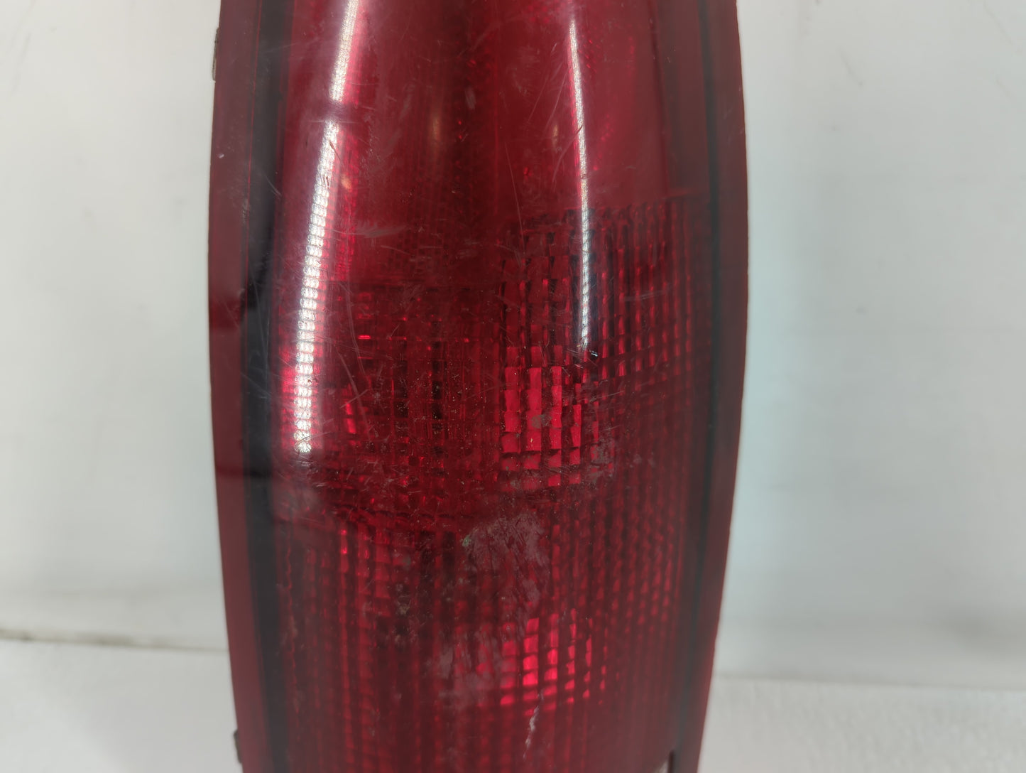 1989 Chevrolet C1500 Tail Light Assembly Driver Left OEM P/N:10508821 16505849 Fits OEM Used Auto Parts - Oemusedautoparts1.