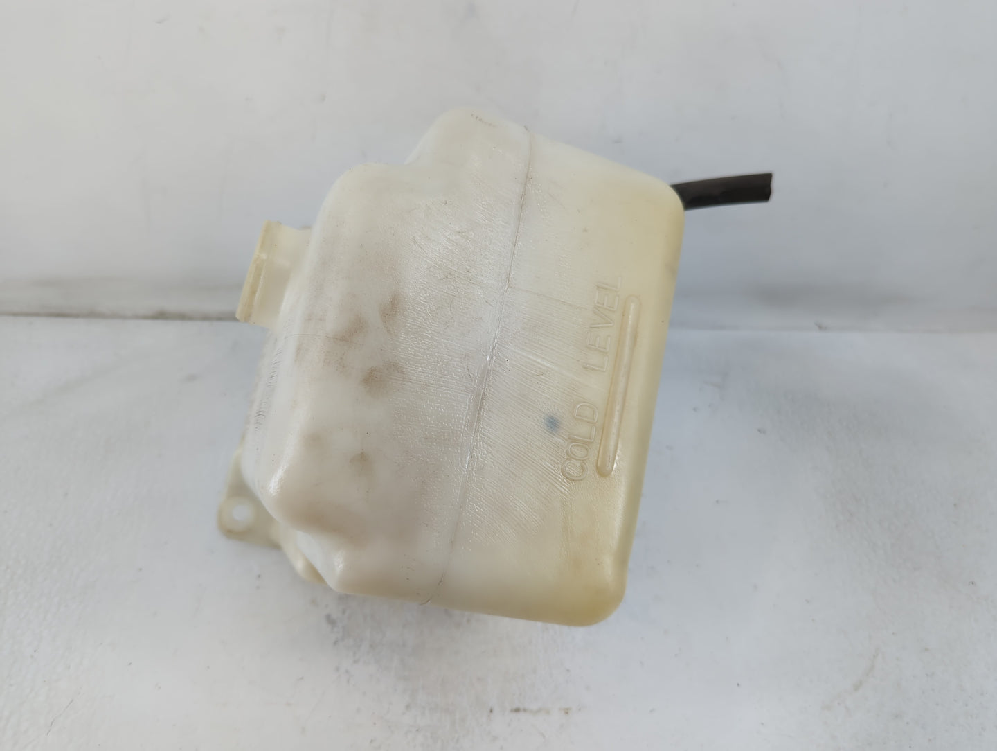 1989 Chevrolet C1500 Radiator Coolant Overflow Expansion Tank Bottle - Oemusedautoparts1.com