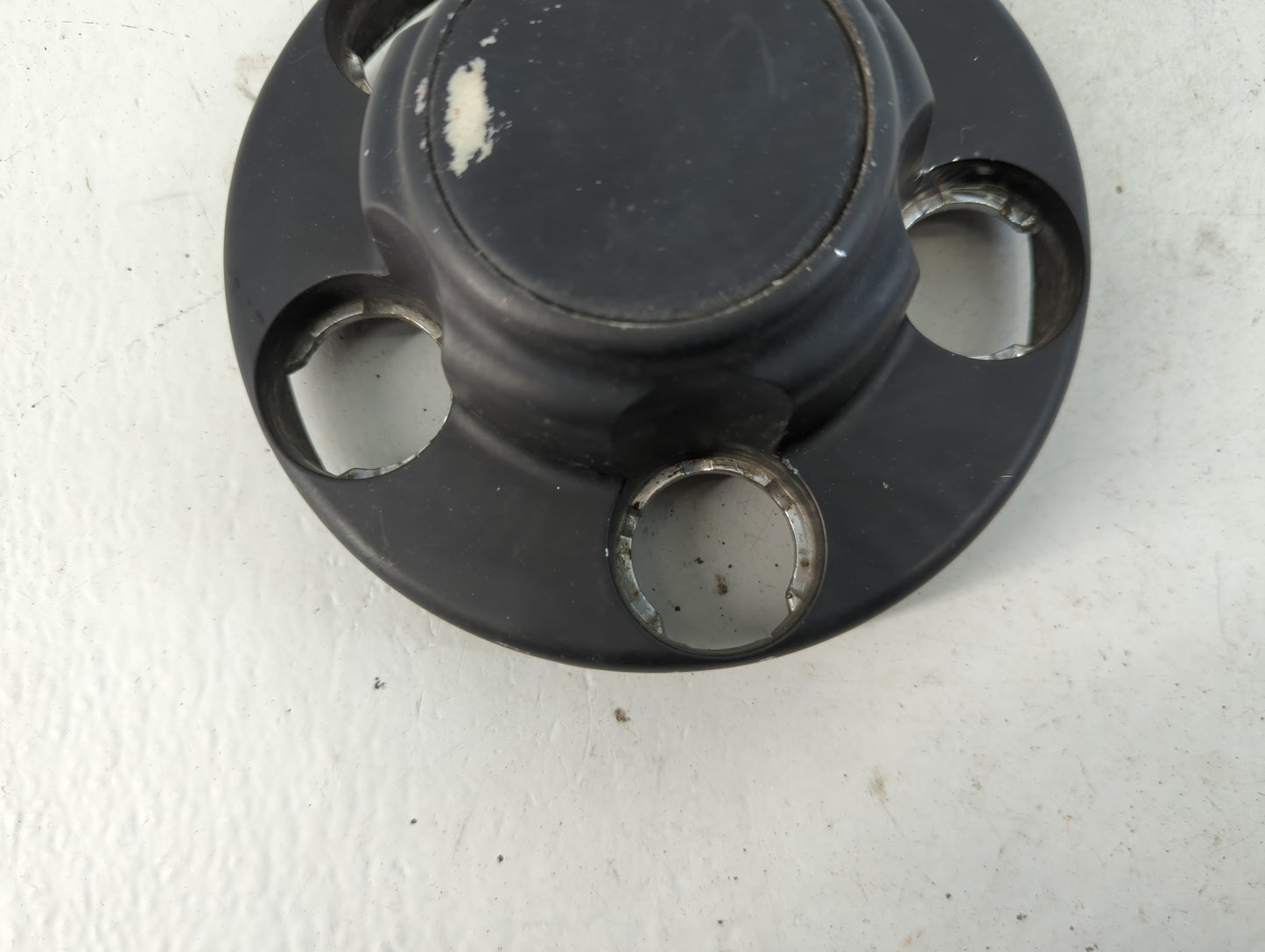 1989 Chevrolet C1500 Center Cap Oem - Oemusedautoparts1.com